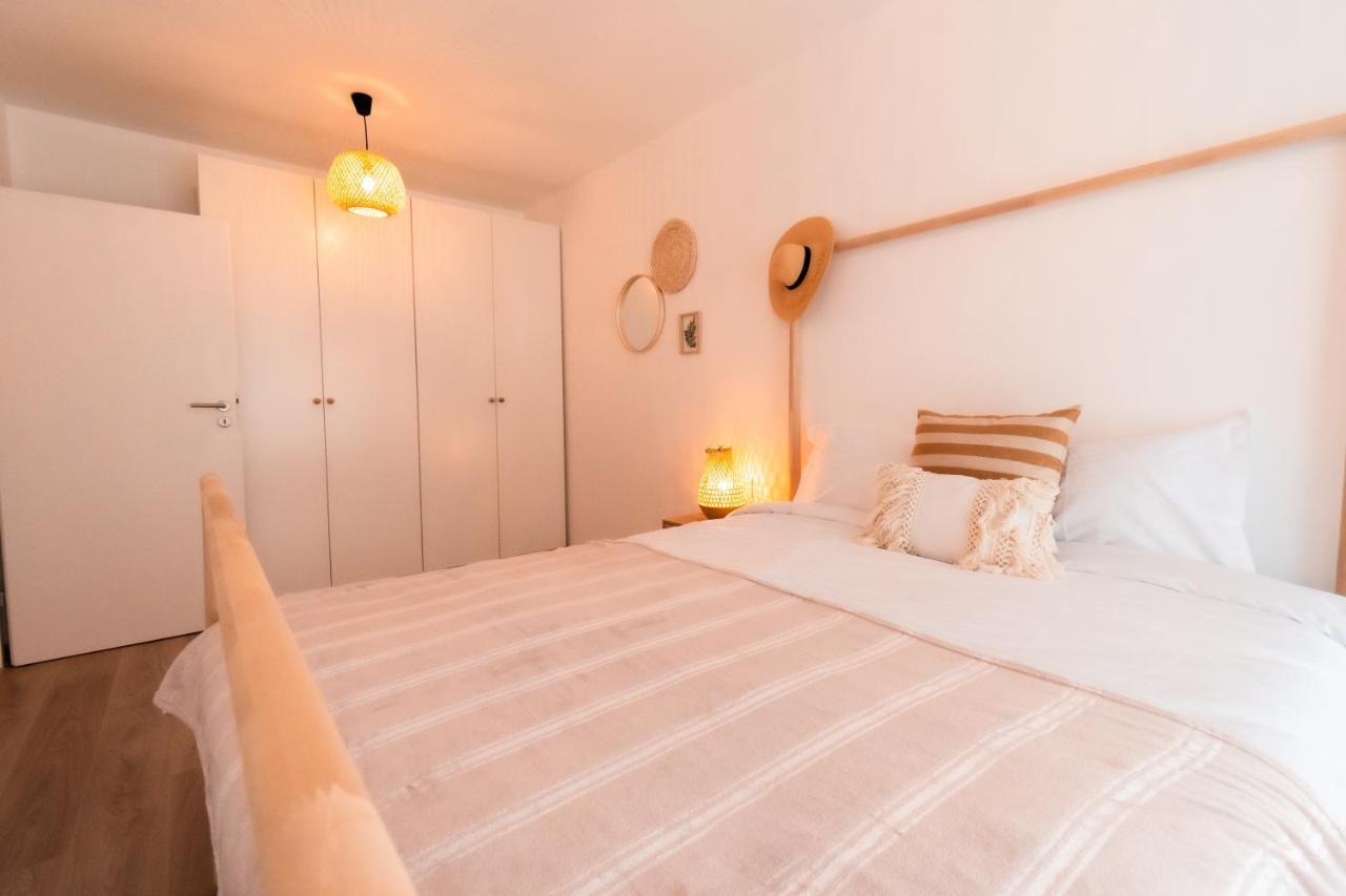 Brown Bear Apt. Boho Style Bedroom W/ City View & Free Parking Brasov Ngoại thất bức ảnh