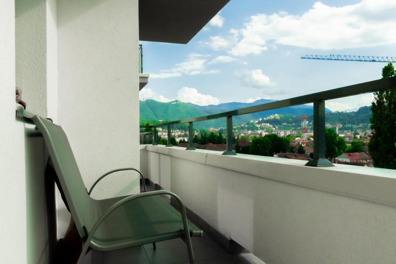 Brown Bear Apt. Boho Style Bedroom W/ City View & Free Parking Brasov Ngoại thất bức ảnh
